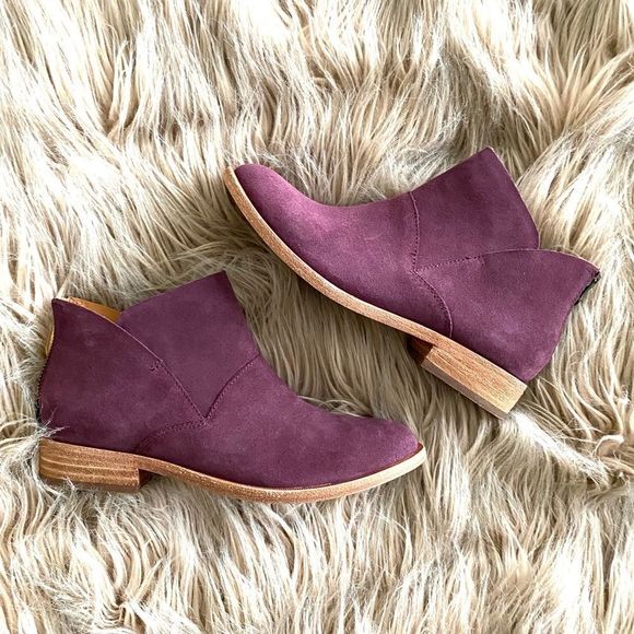 KORK-EASE Booties NEW - Picture 1 of 6